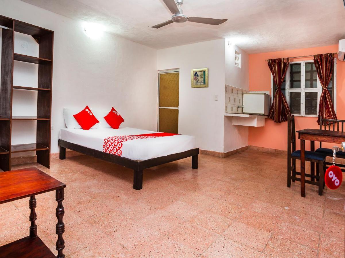 Casa Cuevas & Amaro Hotel 2*